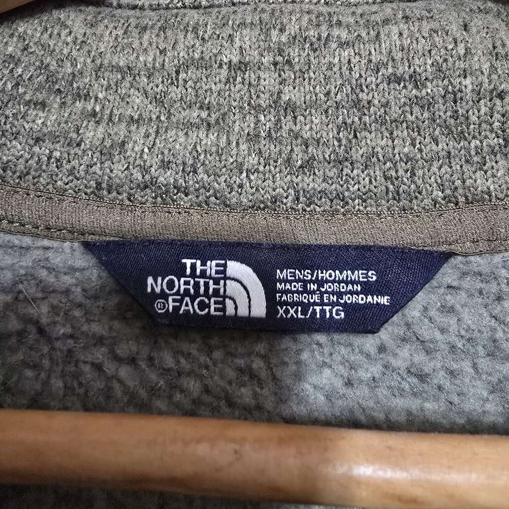 Northface Pull Quarter-Zip Pullover - image 4